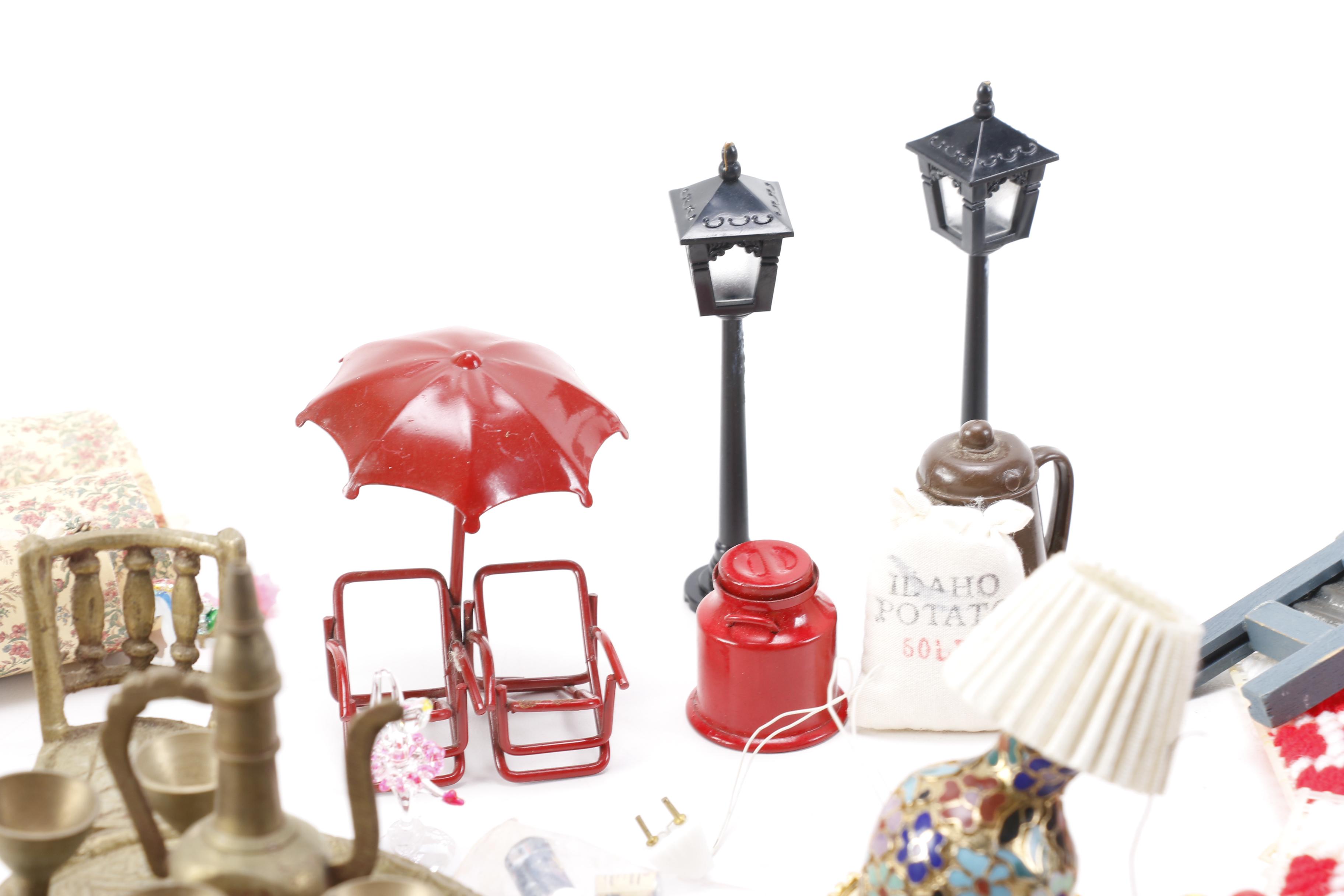 Miniature Dollhouse Accessories