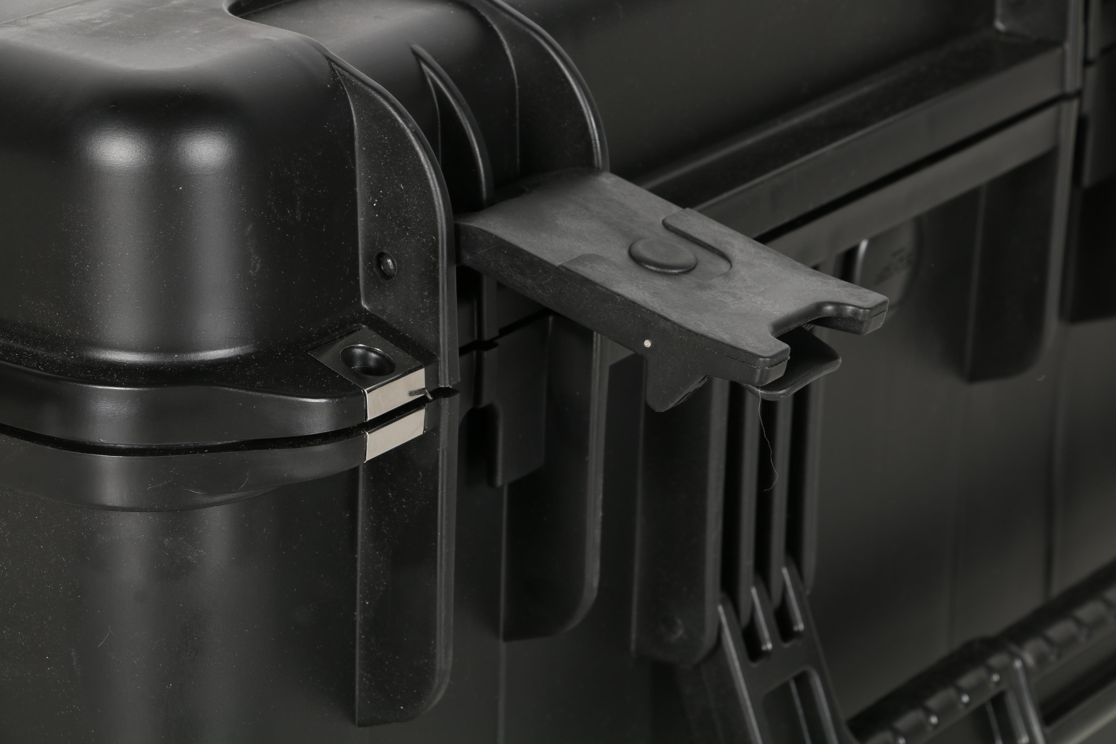 SKB iSeries Waterproof Hardshell Equipment Travel Case