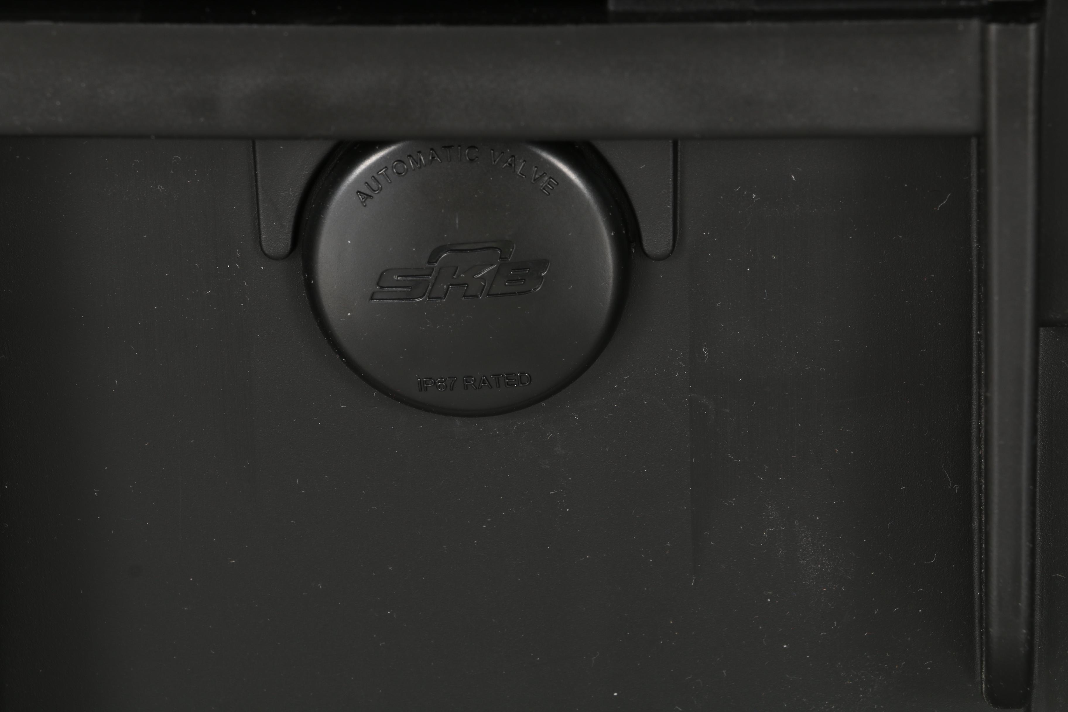 SKB iSeries Waterproof Hardshell Equipment Travel Case