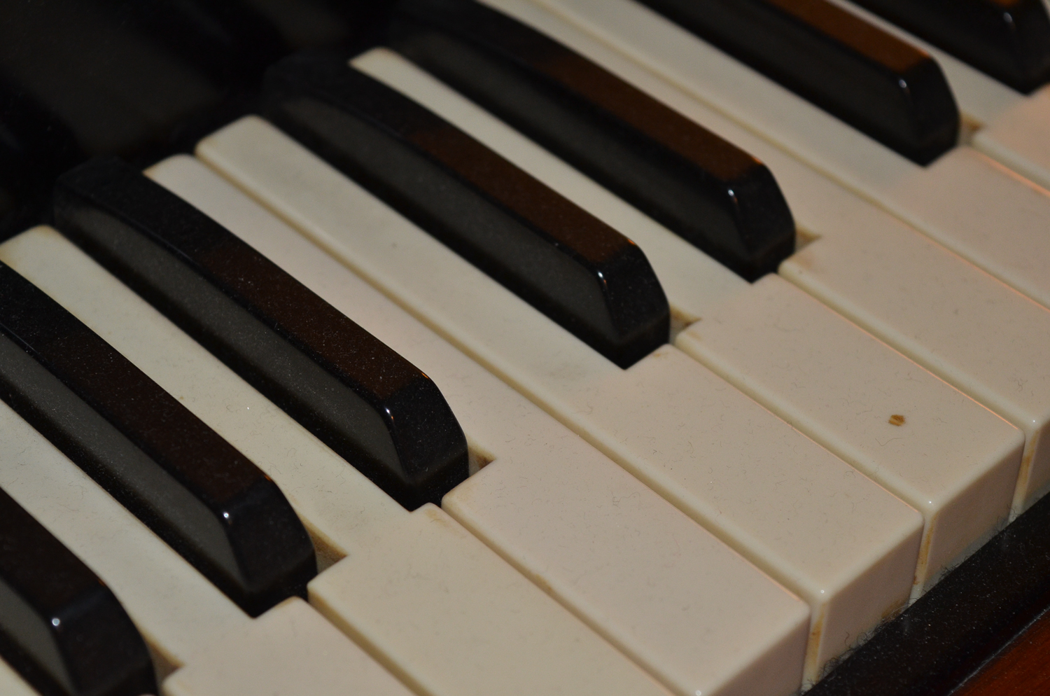 1950s Hammond M3 Electric Spinet Organ