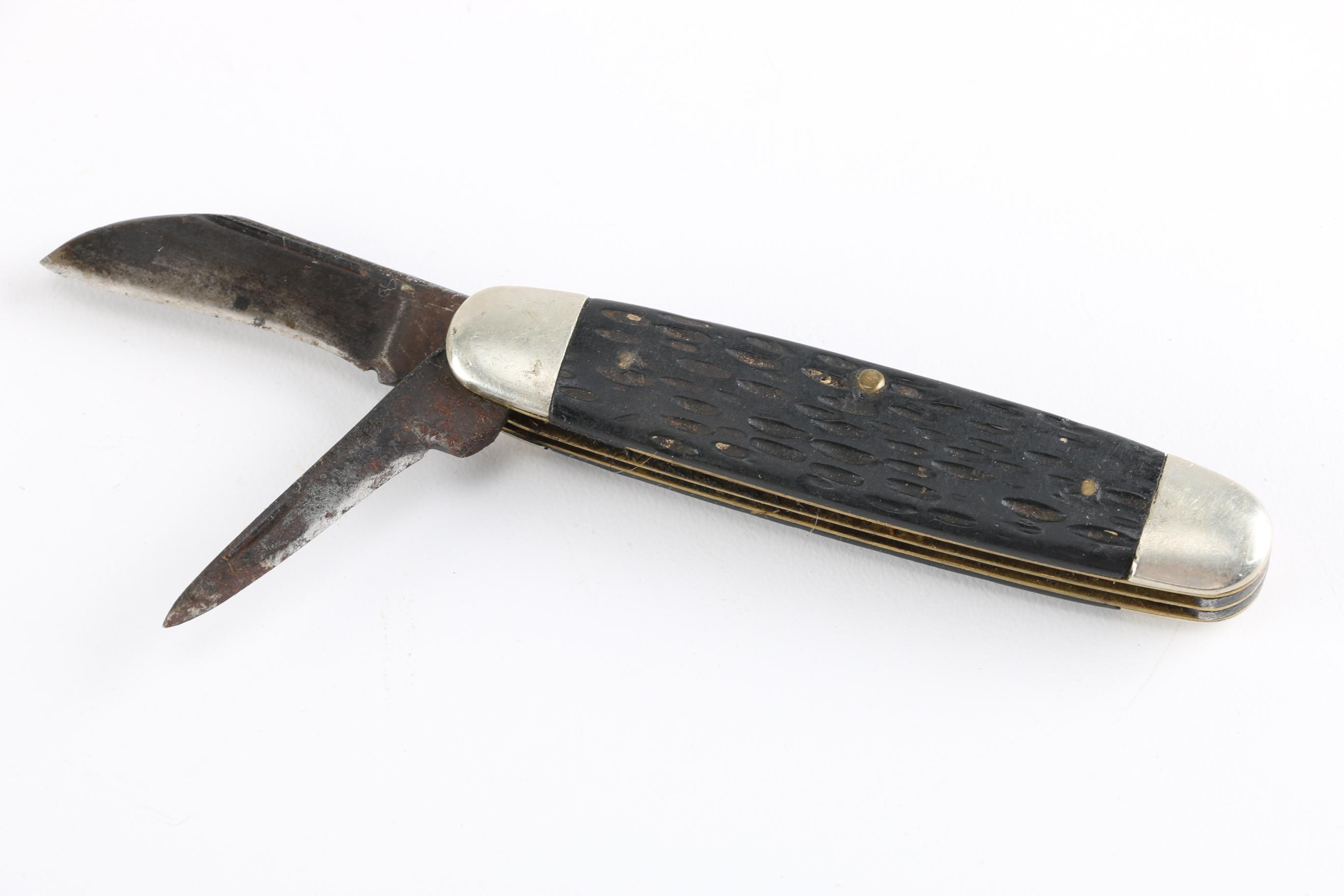 Utility Pocket Knives Featuring Winchester