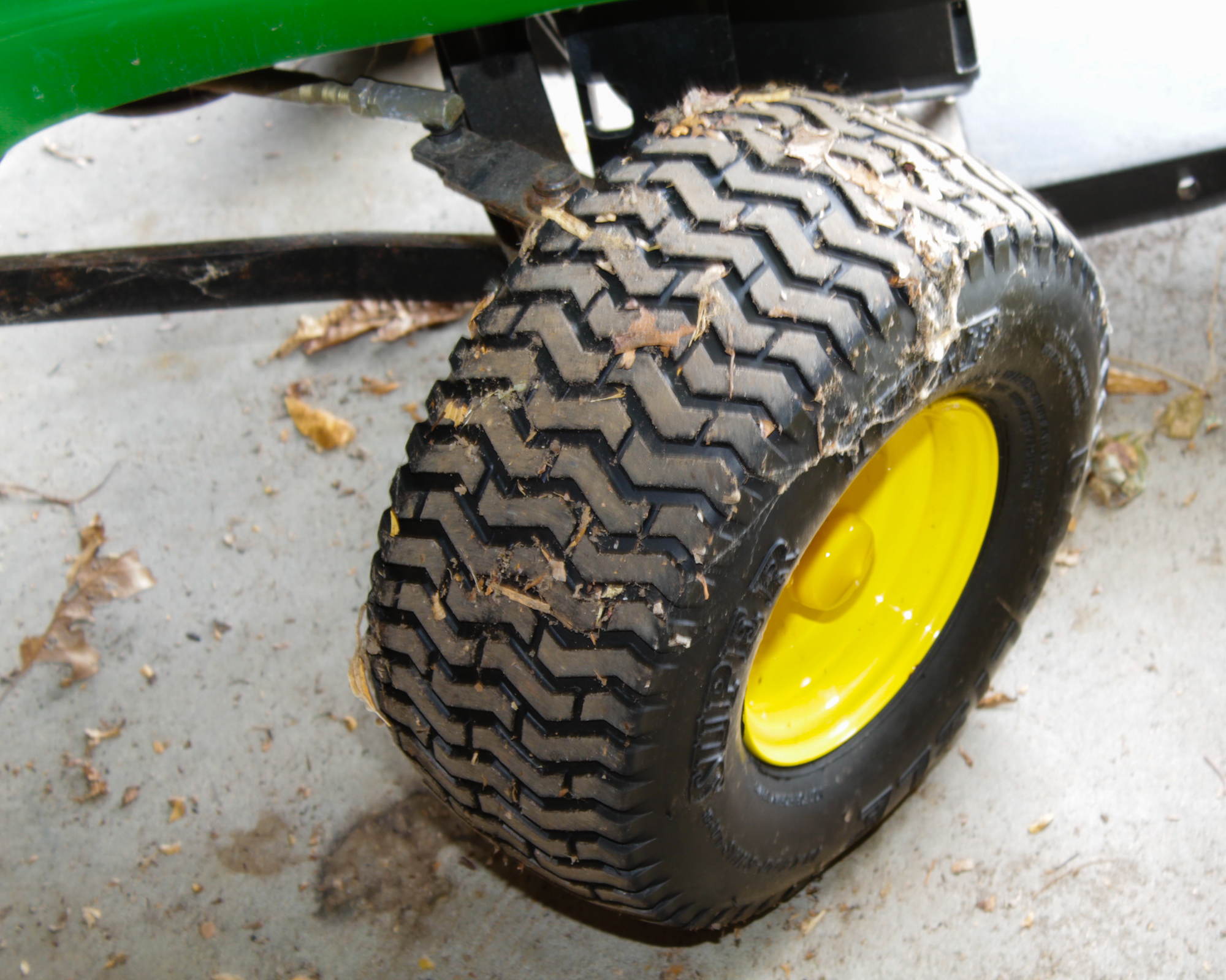 John Deere LT180 Lawn Tractor and Accessories