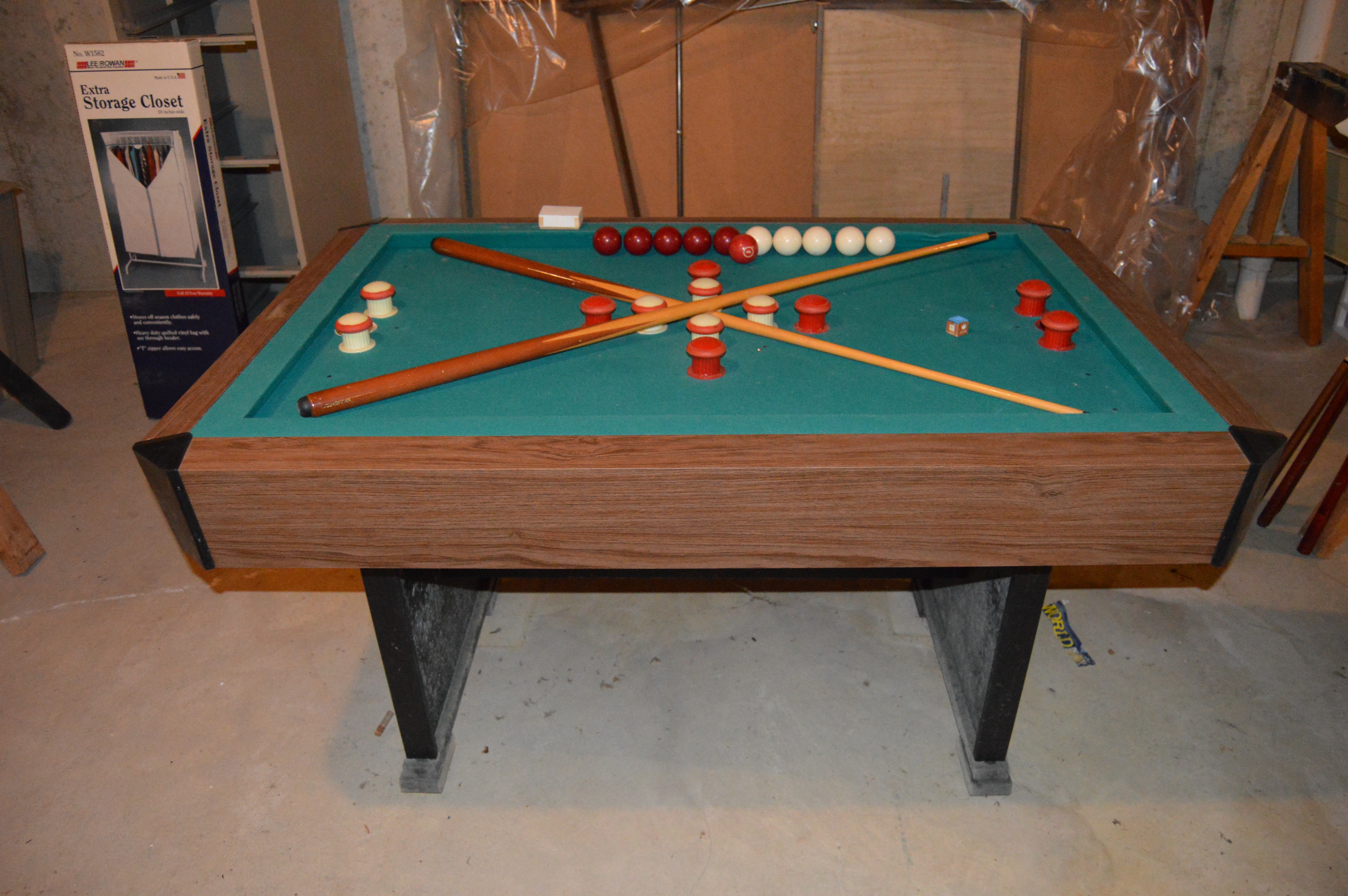 "Celebrity" Bumper Pool Table by Brunswick