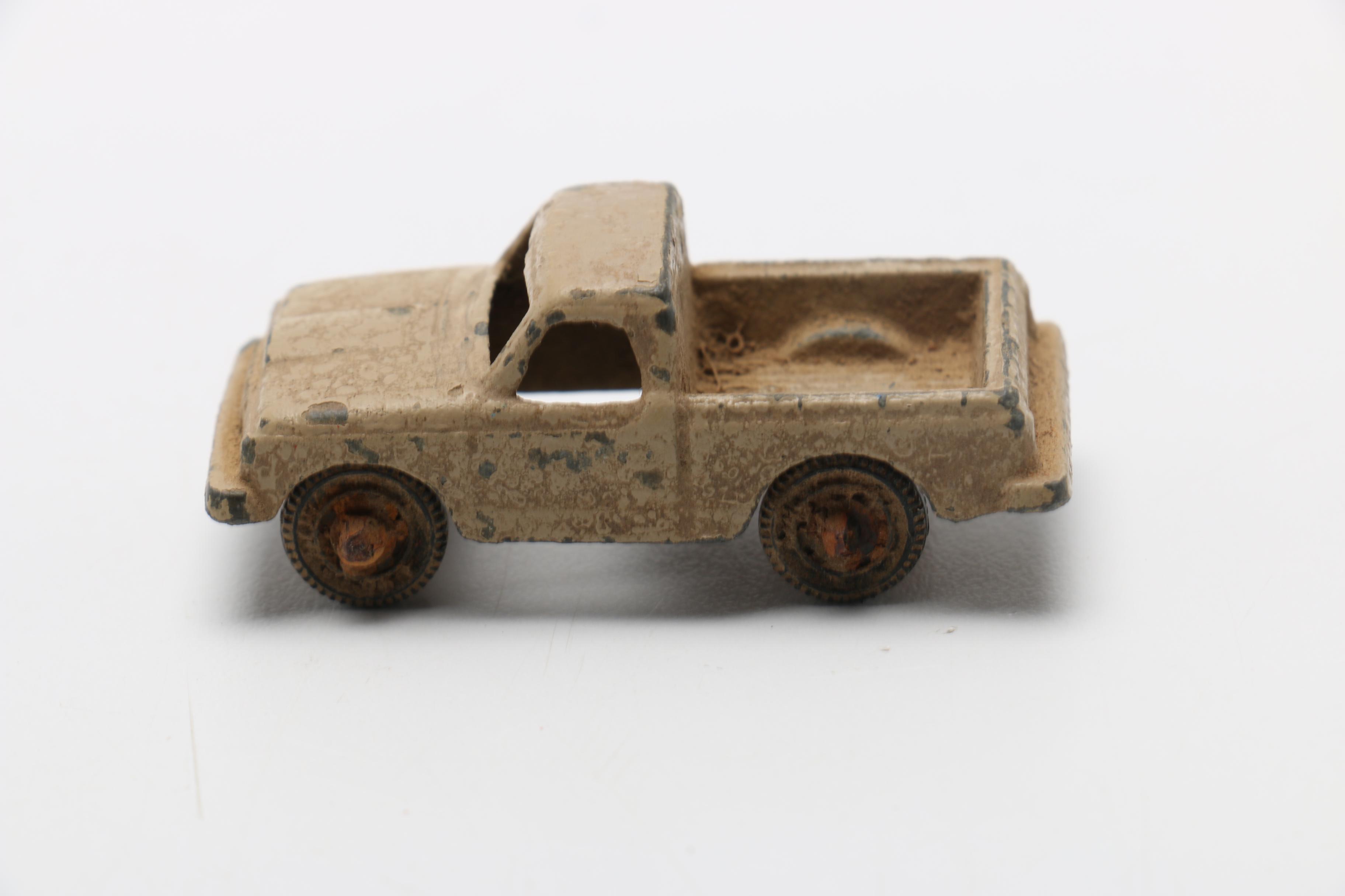 1950s-Era Tootsietoy Die-Cast Cars