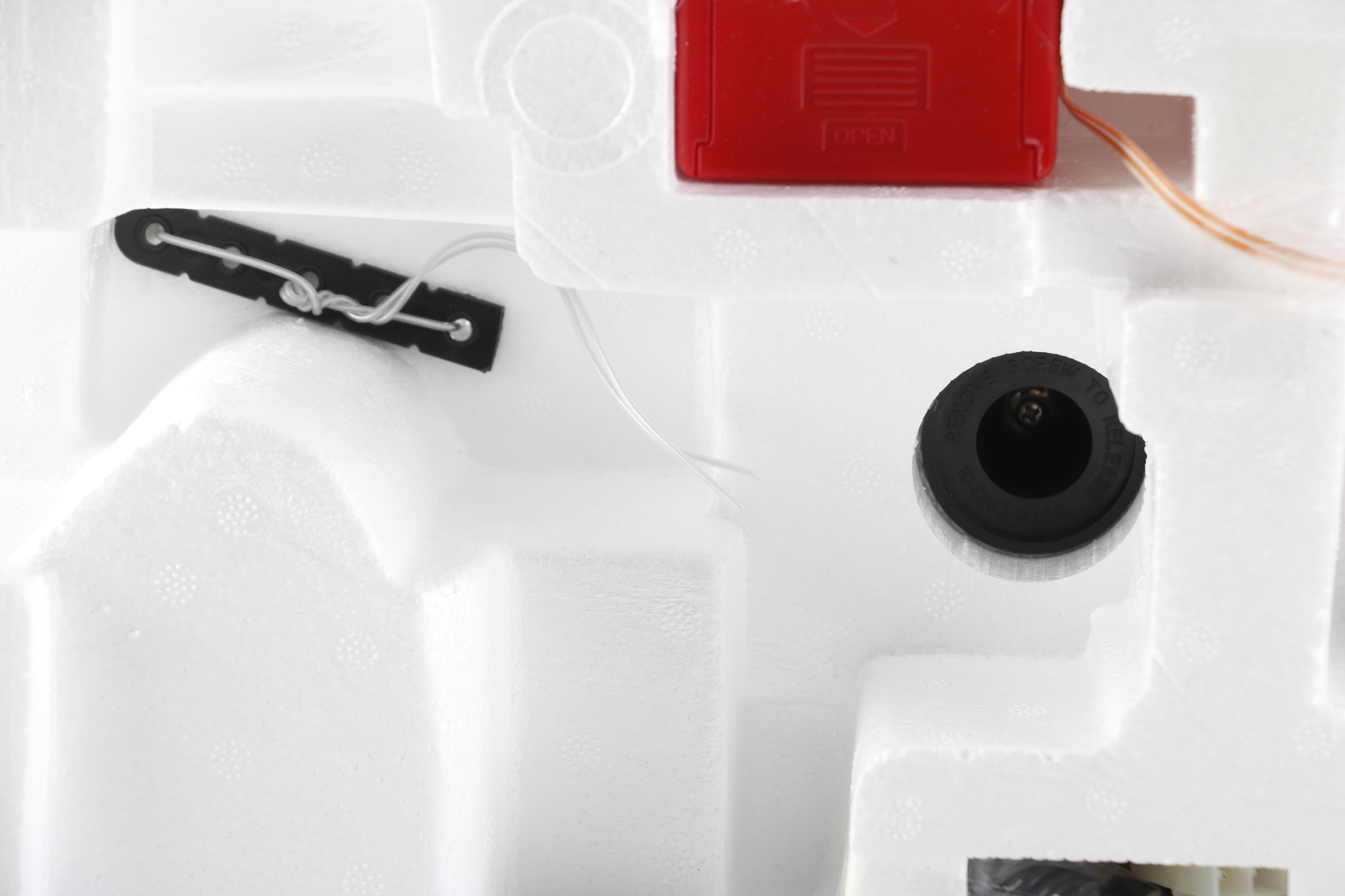 General Lee "Dukes of Hazard" Die-Cast Remote Control Car