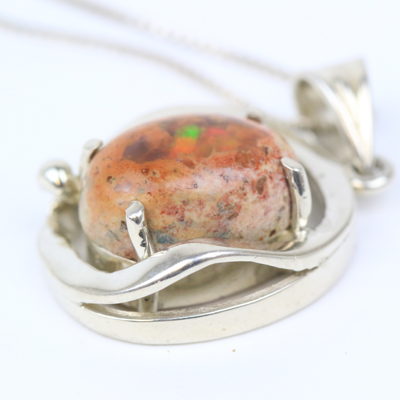 950 Silver and Boulder Opal Pendant Necklace