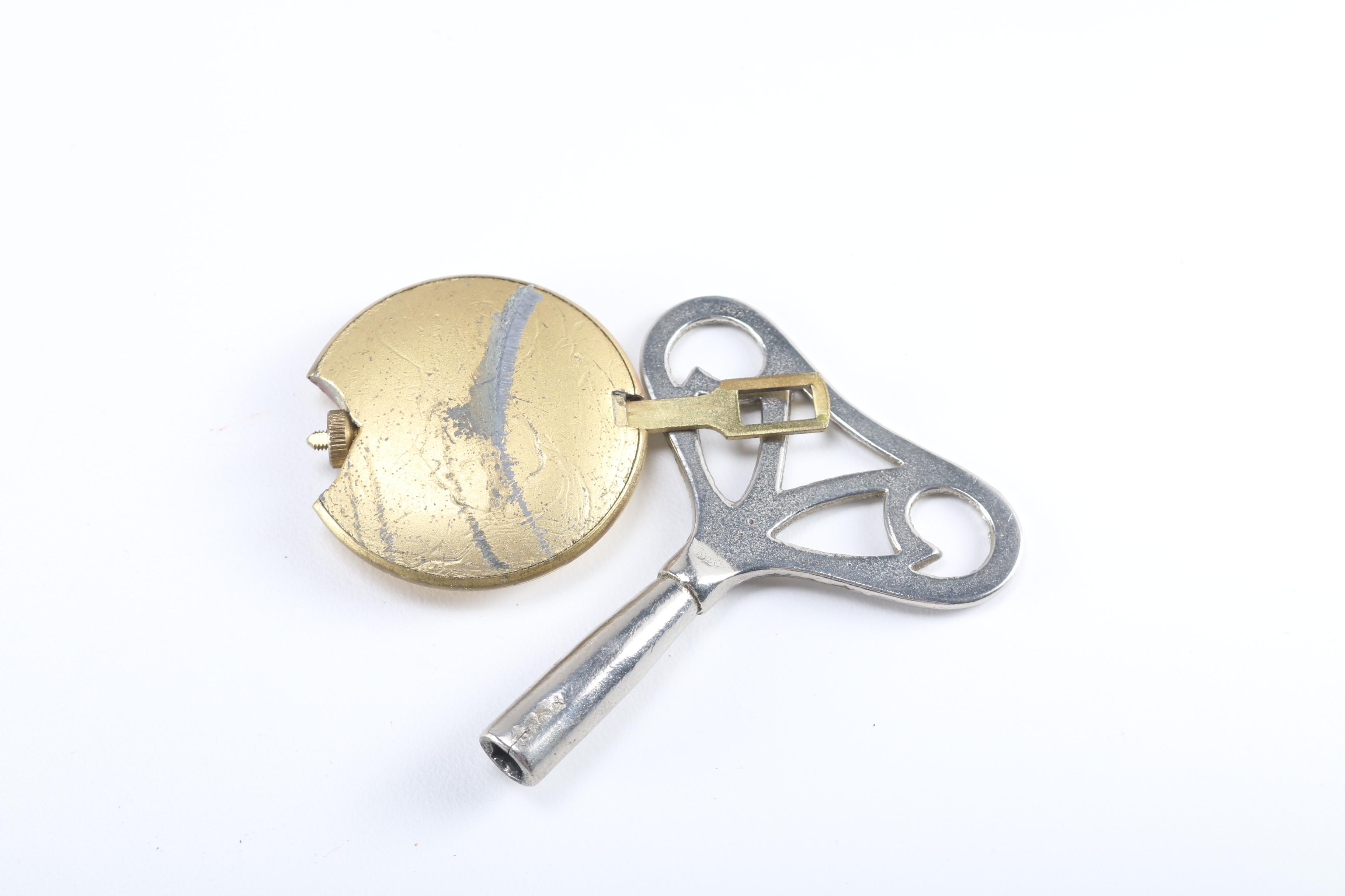 Circa 1956 Seth Thomas "Lynton 2W" Mantel Clock