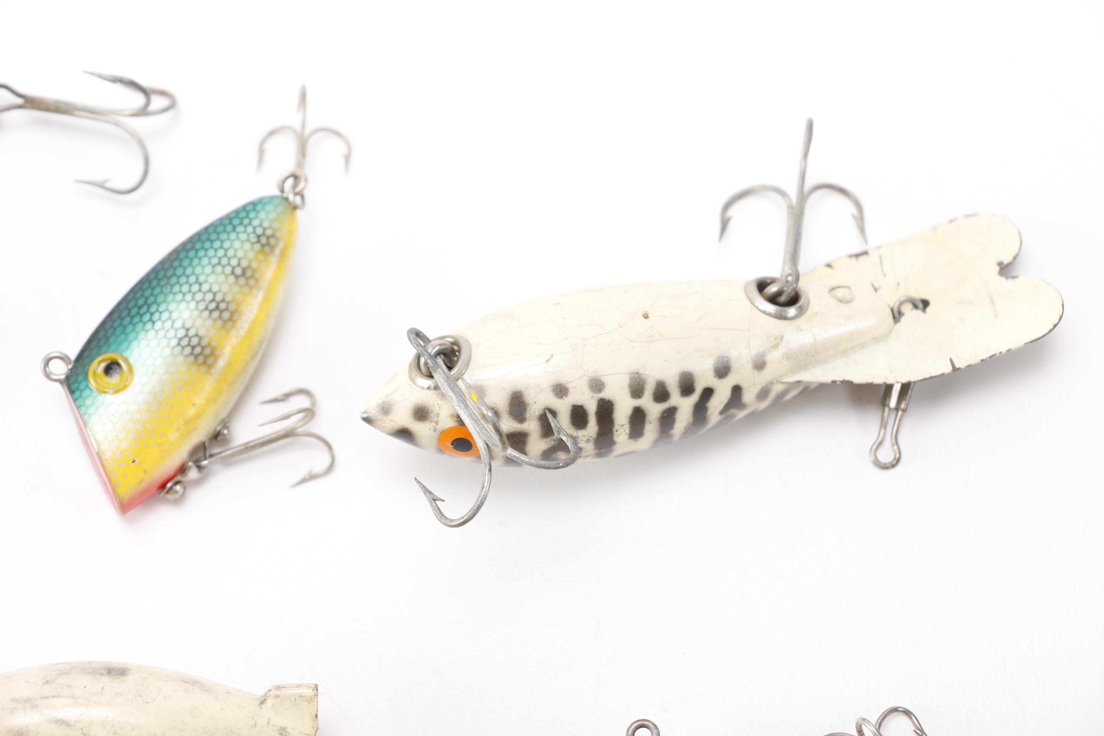 Vintage Fishing Lures Including Hildebrandt and Hesson