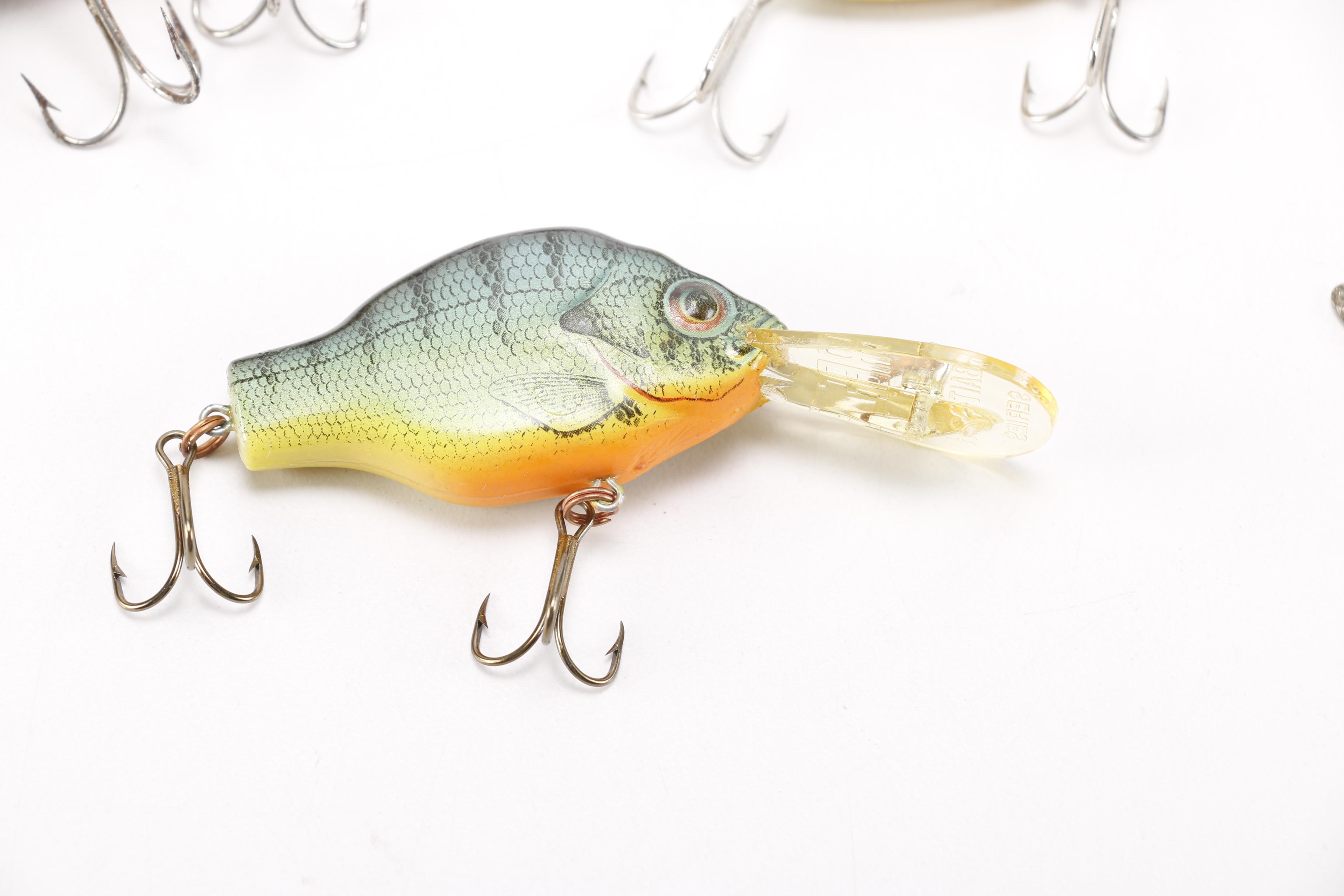 Vintage Fishing Lures Including Hildebrandt and Hesson