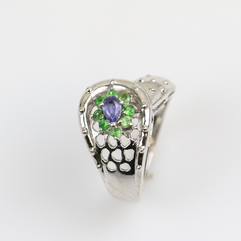 14K White Gold, Tanzanite, and Emerald Pierced Flower Ring