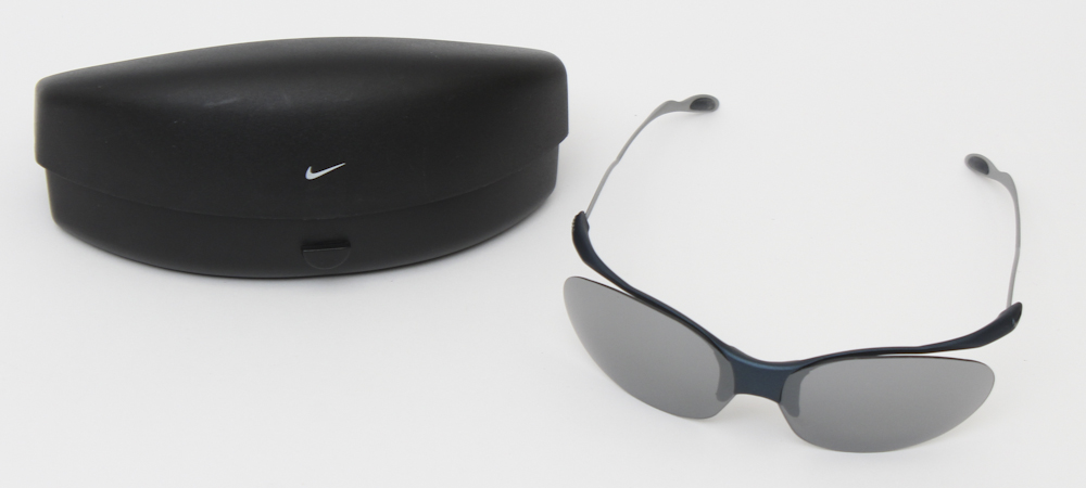 NIKE Airelon Max Sunglasses