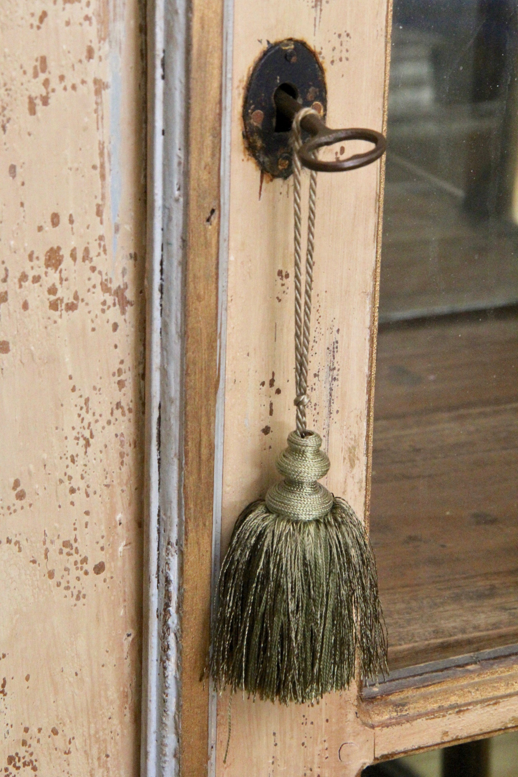 Antique Queen Anne Style China Cabinet