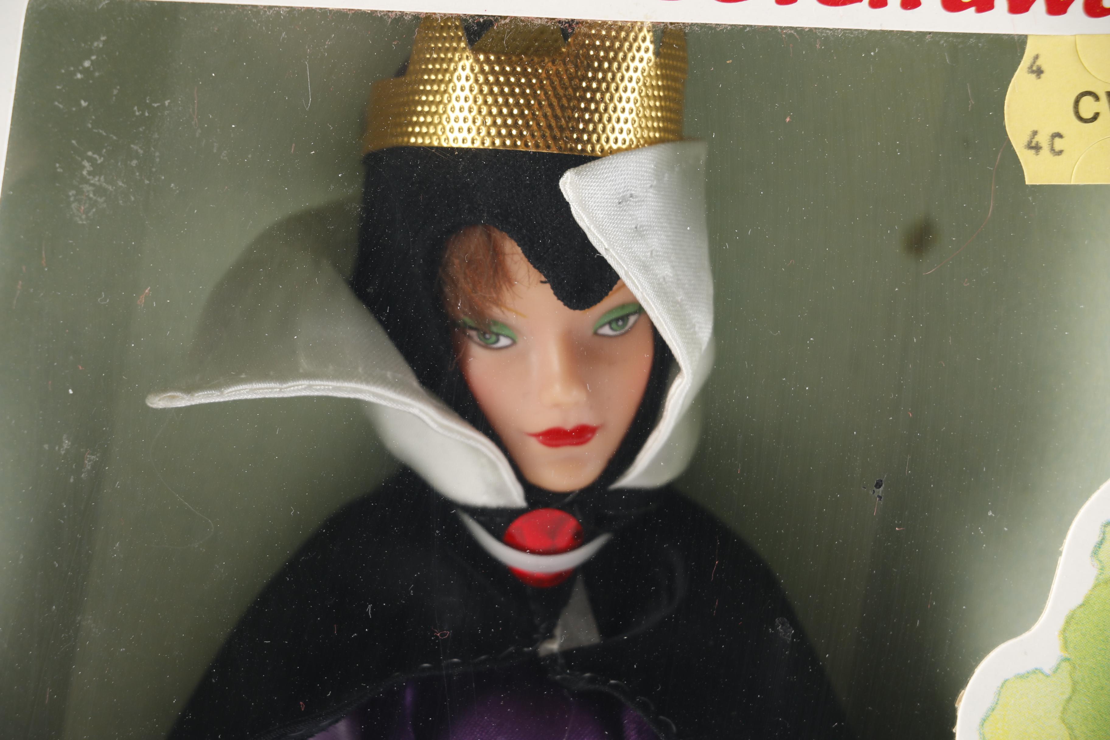 1990 Bikin Disney "Snow White and the Seven Dwarfs" Doll Collection