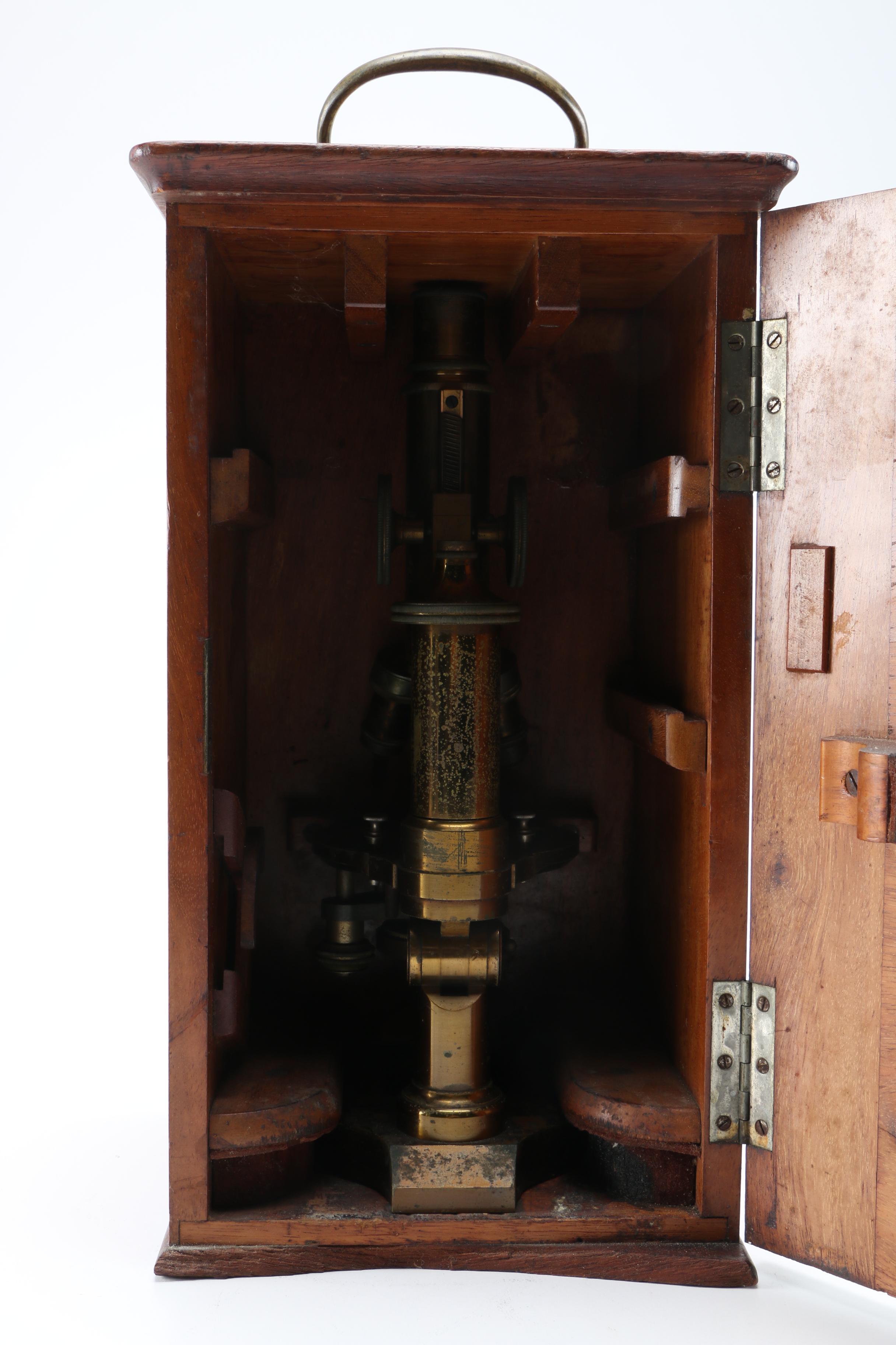 1893 Ernst Leitz Wetzlar Microscope and Case