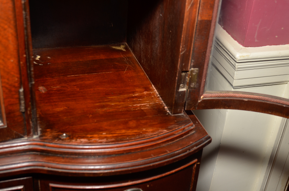 Vintage Hepplewhite Style Mahogany China Cabinet