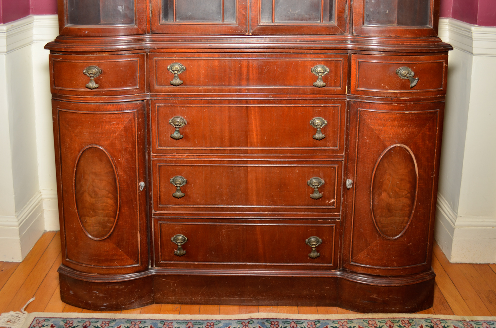 Vintage Hepplewhite Style Mahogany China Cabinet