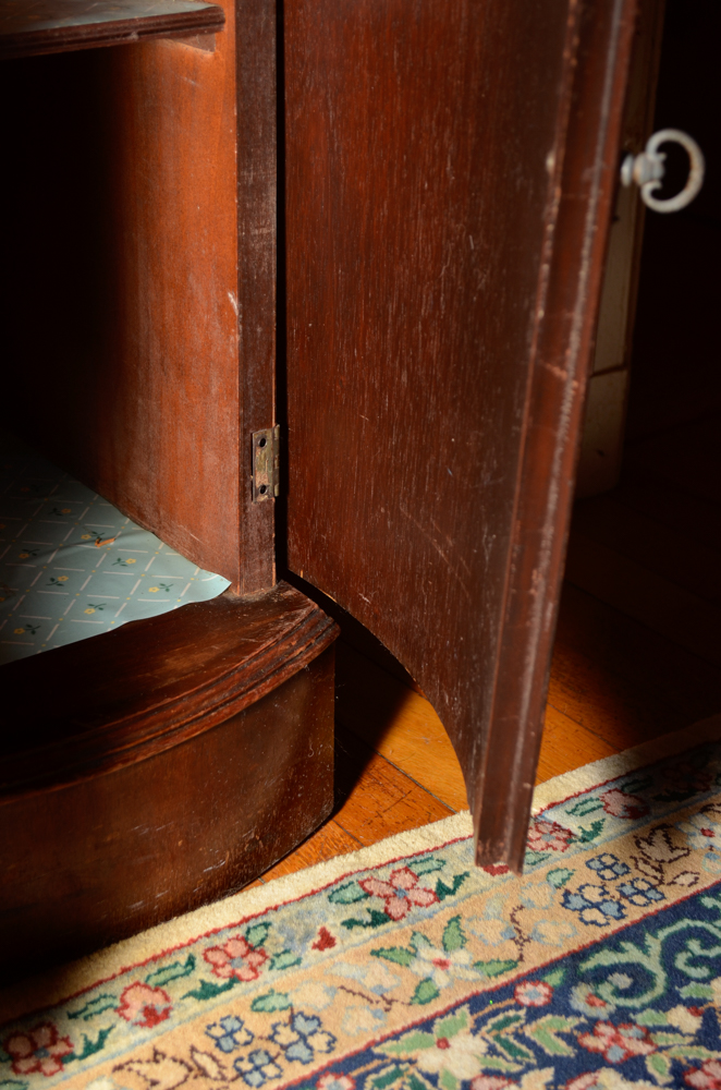 Vintage Hepplewhite Style Mahogany China Cabinet