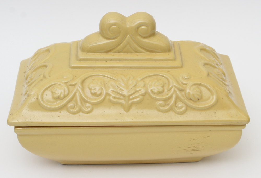 Grouping of Ceramic and Wood Decor