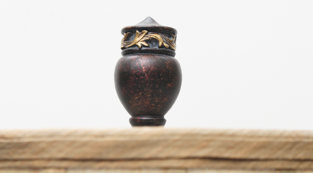 Neoclassical-Style Table Lamp