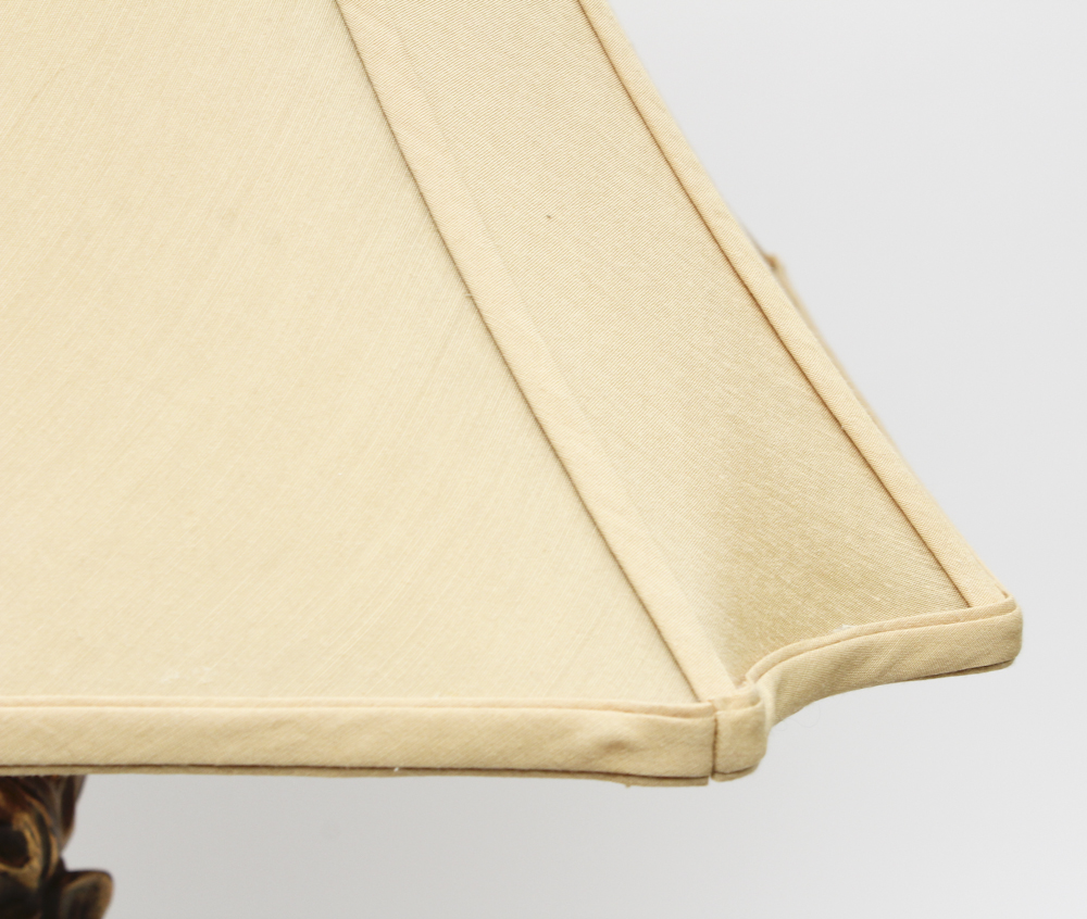 Acanthus Leaf Table Lamp