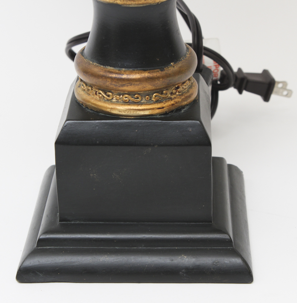 Urn Shaped Table Lamp