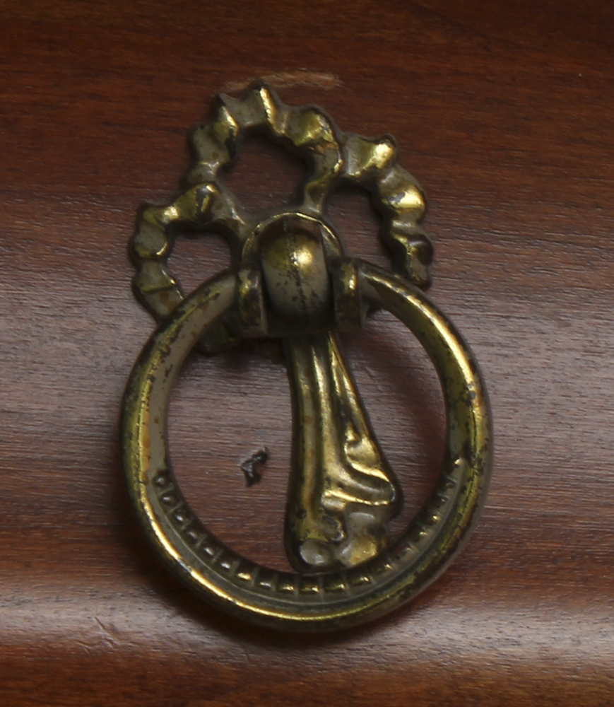 Lexington Furniture "Lynn Hollyn" Chest of Drawers With Mirror