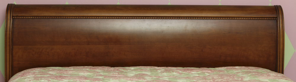 Lexington Furniture Queen Size Sleigh Bed Frame