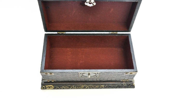 Ornate Faux Alligator Skin Trinket Box
