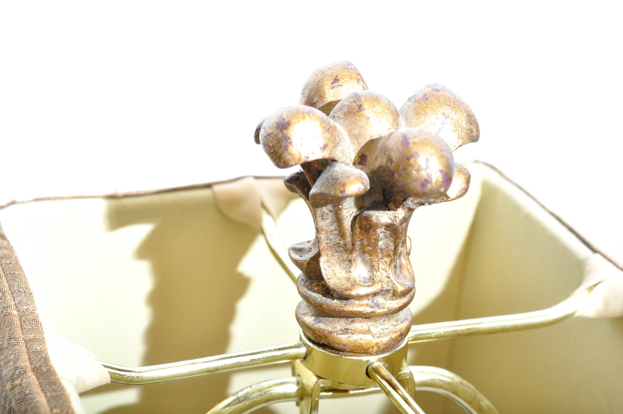 Acanthus Leaf Table Lamp