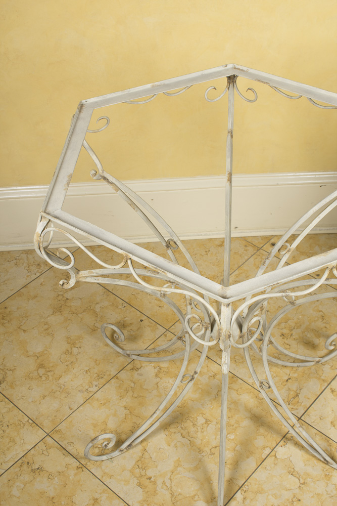 Curry and Company Bird Cage and Stand