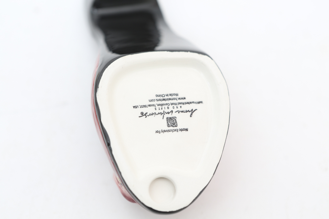 Home Interiors Shoe and Shoe by Just the Right Shoe by Raine