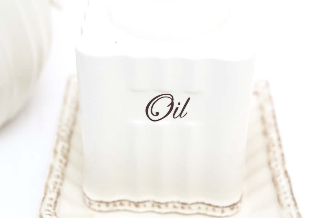 A Set of Serving Ware by Home Interiors