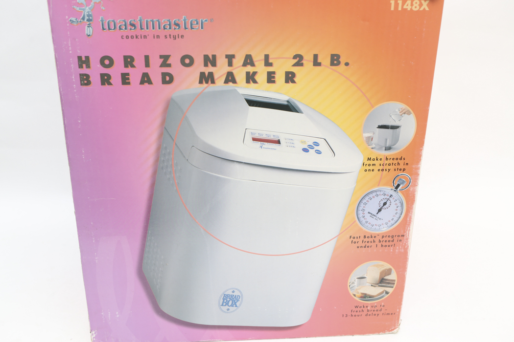 Toastmaster Horizontal 2 LB Bread Maker