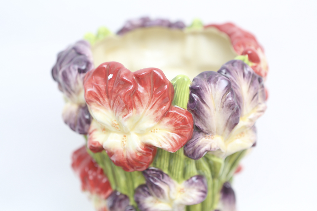 Flower Vase and Three Decorative Plates by Home Interiors