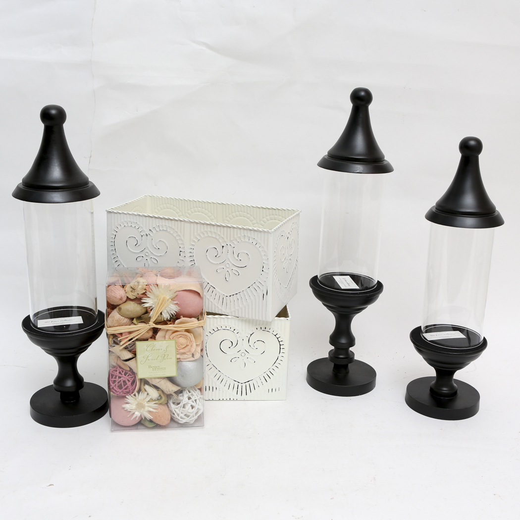 Candle Holders / Heart Design Planter / Potpourr