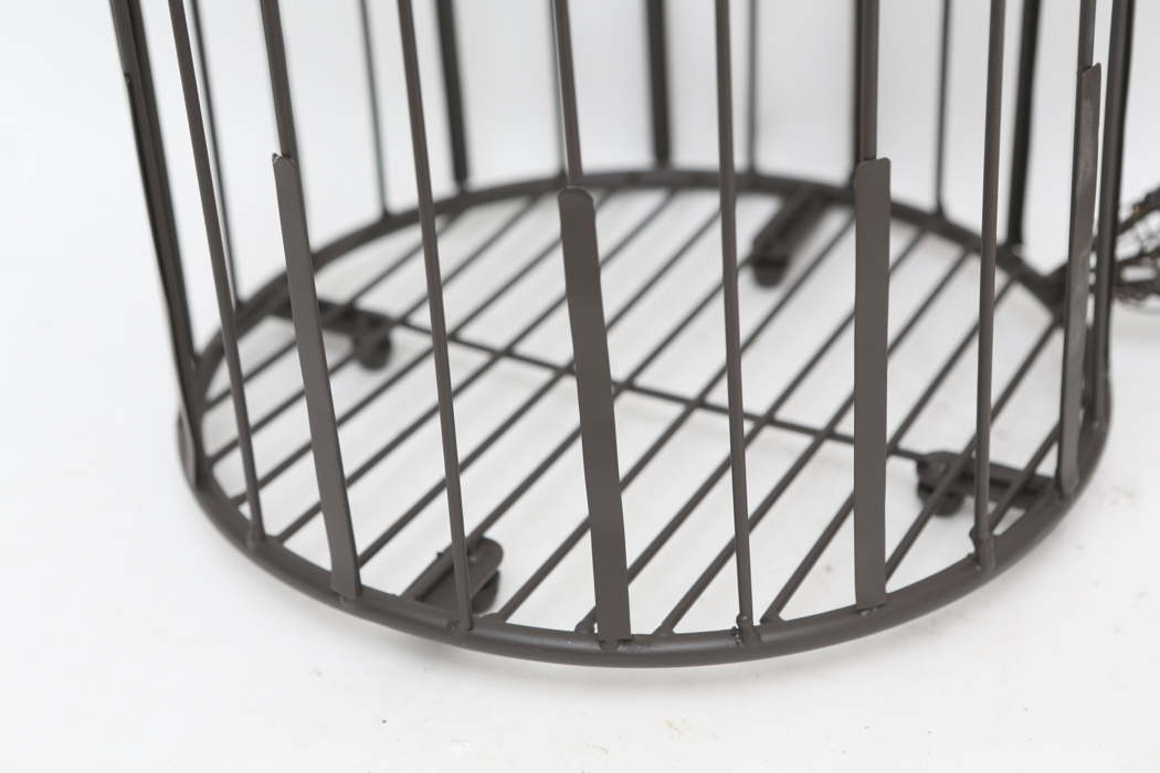 Garden Decor by Home Interiors