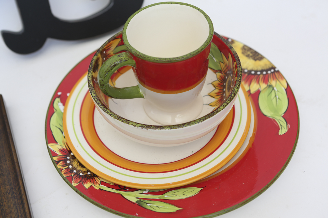 Sunflower Breakfast Nook Decor