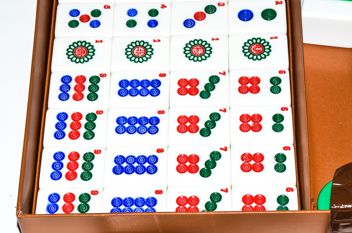 Majong Game Set with Carrying Case