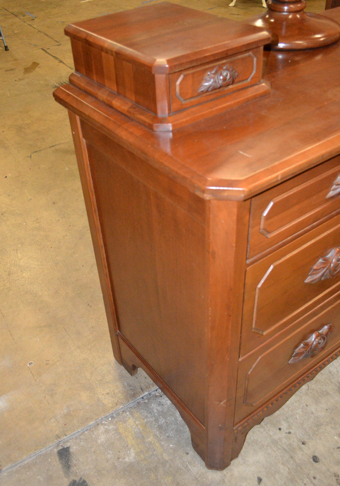 Davis Cabinet Company Dresser with Mirror