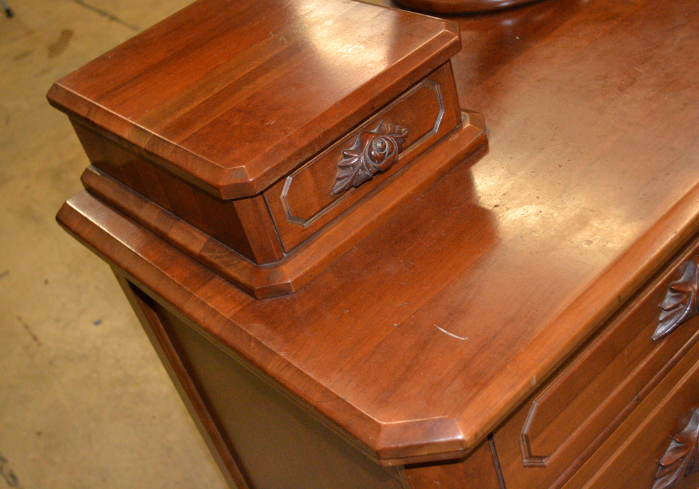 Davis Cabinet Company Dresser with Mirror