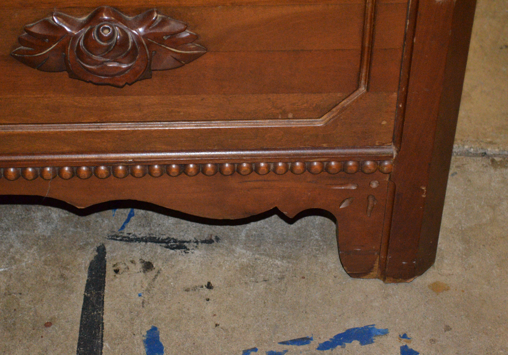 Davis Cabinet Company Dresser with Mirror