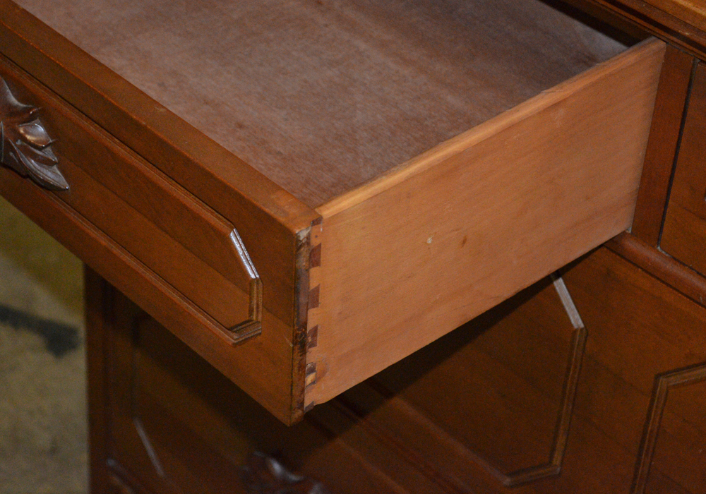 Davis Cabinet Company Dresser with Mirror