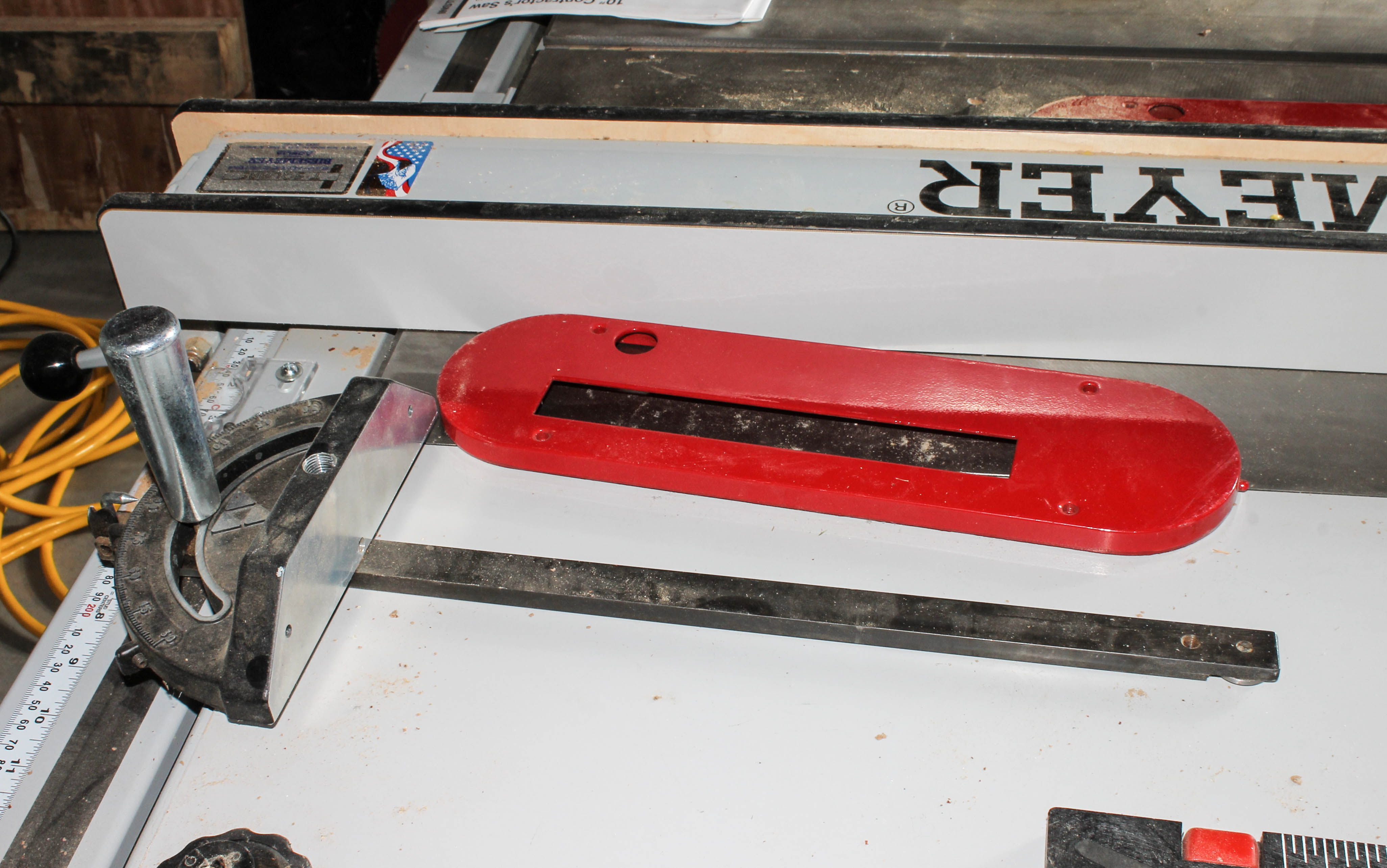 Delta 10'' Table Saw with Commercial Fencing System