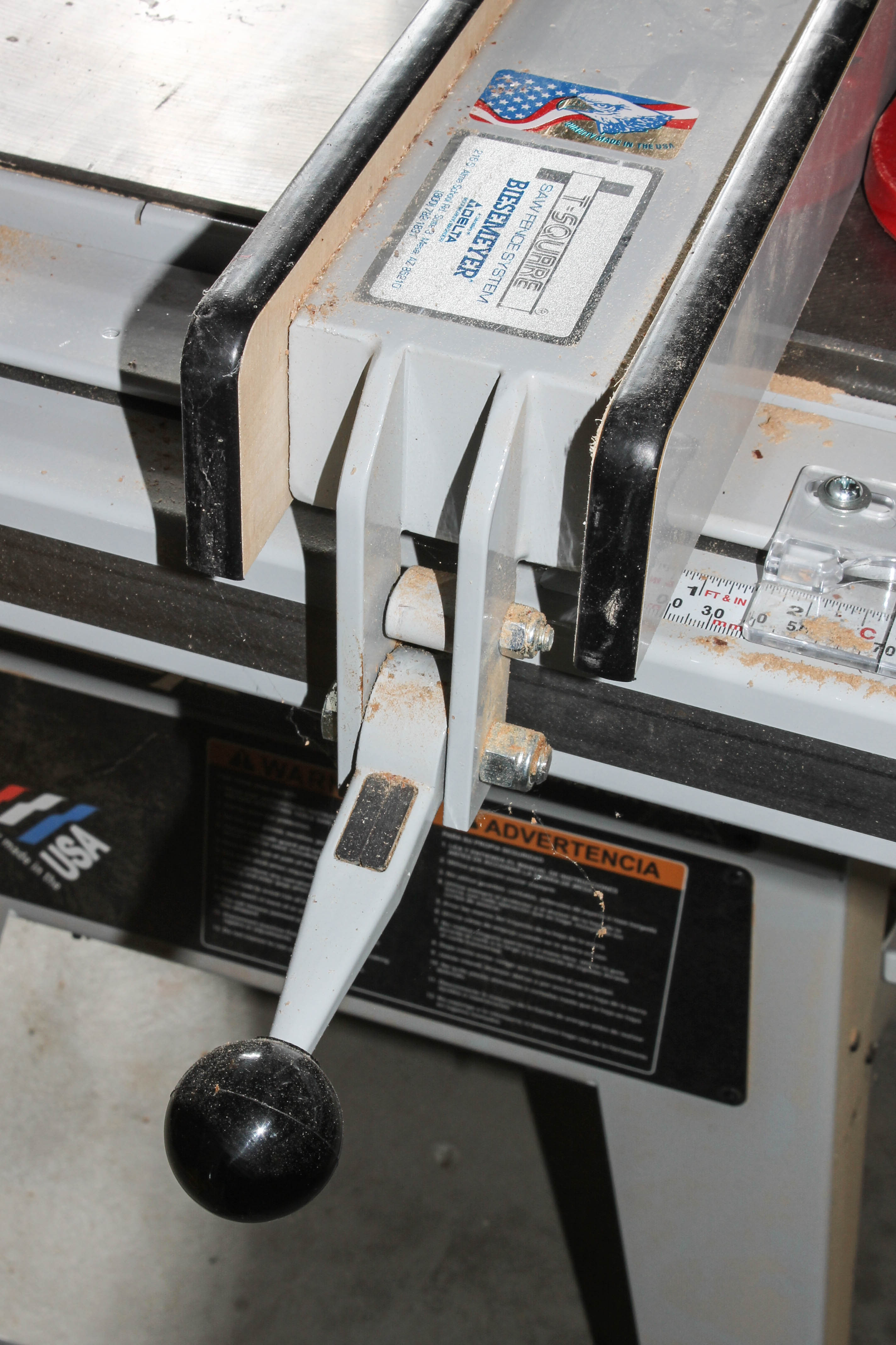 Delta 10'' Table Saw with Commercial Fencing System