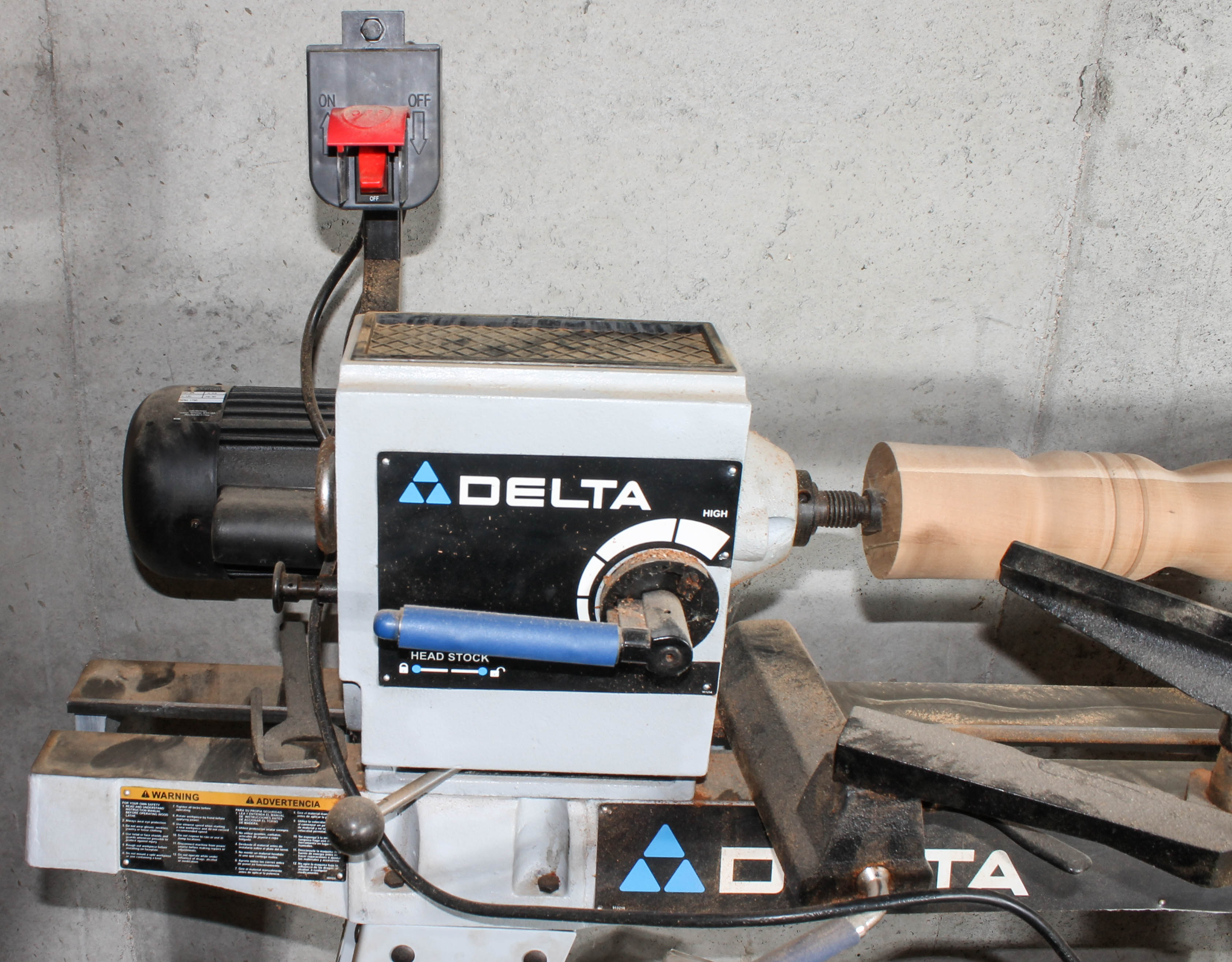 Delta 14'' Iron Bed1440 Woodworking Lathe