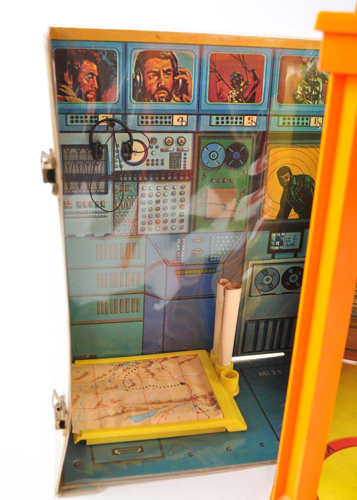 Vintage 1972 GI Joe Adventure Team "Headquarters" Playset