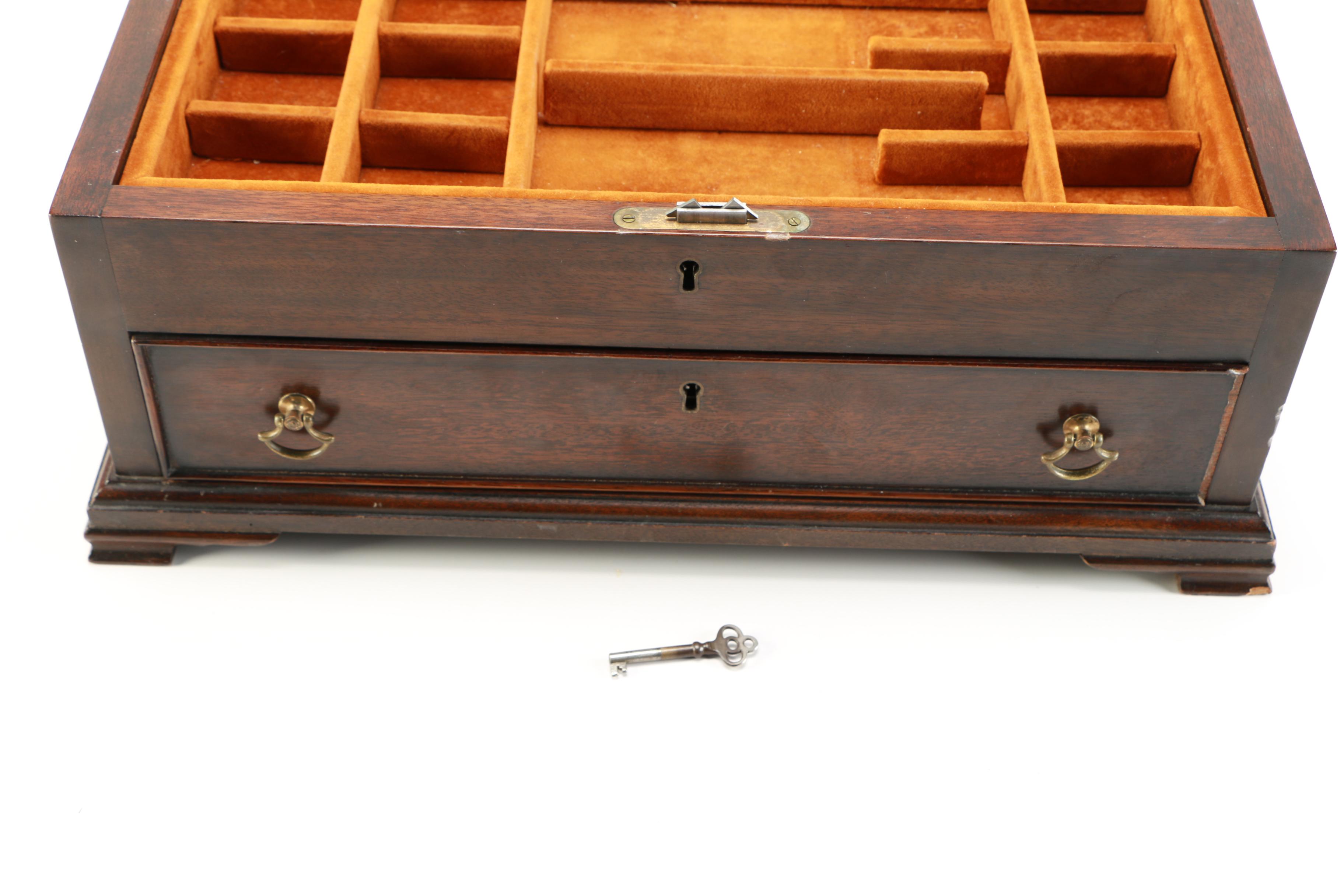 Vintage "Virginia Galleries" Jewelry Box by Henkel-Harris