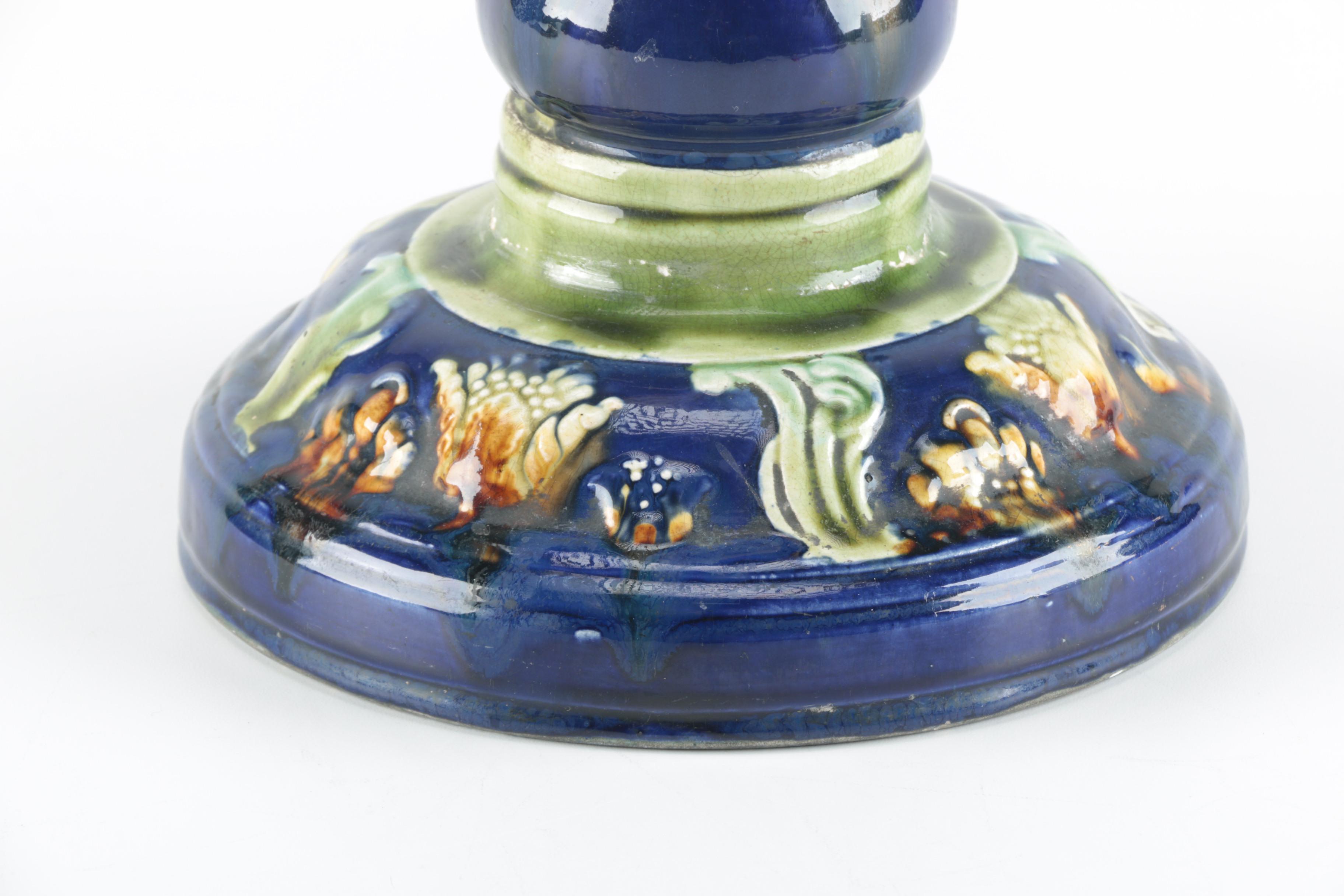 Ceramic Pedestal Stand