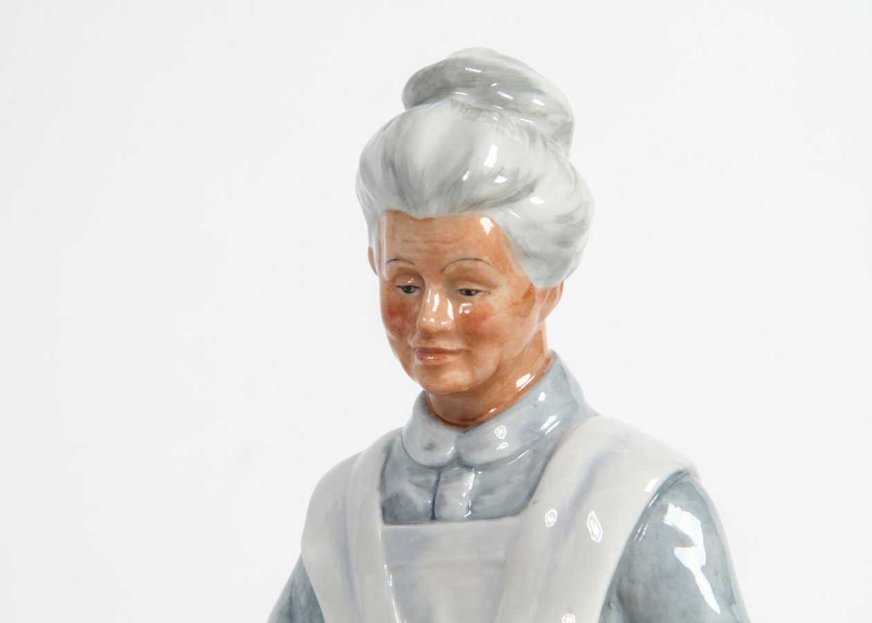 Royal Doulton Porcelain Figurine "Eventide"