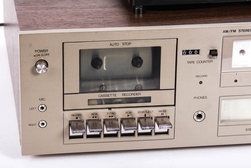 Vintage Montgomery Ward AM/FM Stereo Receiver and Turntable